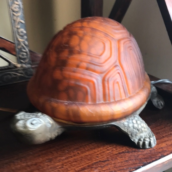 Turtle lamp light plug in gorgeous glass top - Picture 6 of 6